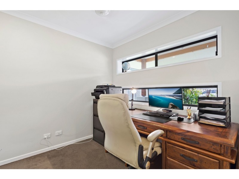 11 Twin Creek Court, Cannonvale QLD 4802