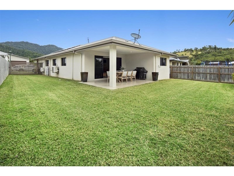 11 Twin Creek Court, Cannonvale QLD 4802