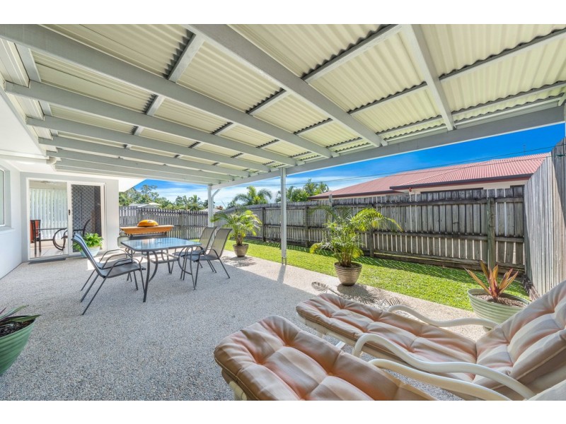 1/20 Banksia Court, Cannonvale QLD 4802
