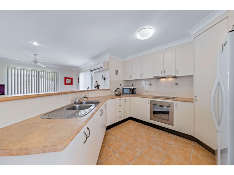 1/20 Banksia Court, Cannonvale QLD 4802