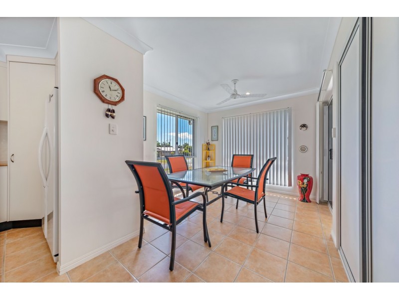 1/20 Banksia Court, Cannonvale QLD 4802