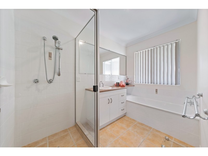 1/20 Banksia Court, Cannonvale QLD 4802