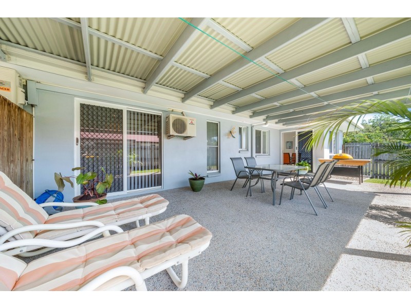 1/20 Banksia Court, Cannonvale QLD 4802