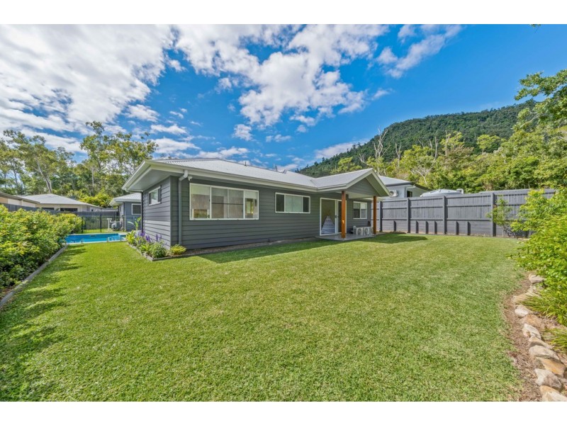 20 Pearl Street, Cannonvale QLD 4802