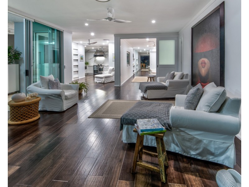 Pavillions 6/1 Airport Drive, Hamilton Island QLD 4803