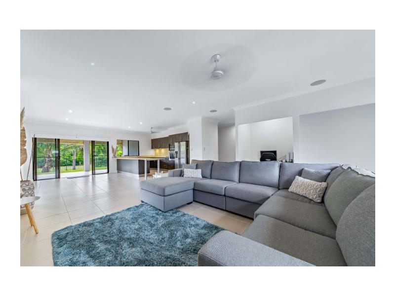 17 Waite Creek Court, Cannonvale QLD 4802