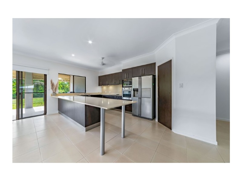 17 Waite Creek Court, Cannonvale QLD 4802