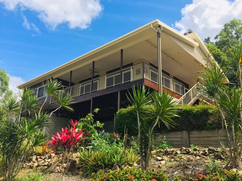 16 Beth Court, Cannonvale QLD 4802