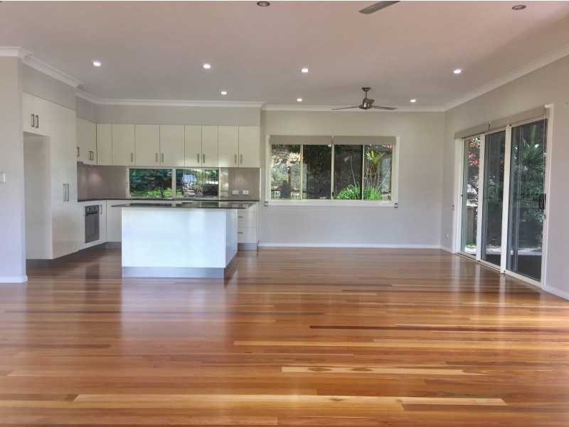 16 Beth Court, Cannonvale QLD 4802