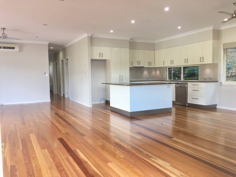 16 Beth Court, Cannonvale QLD 4802