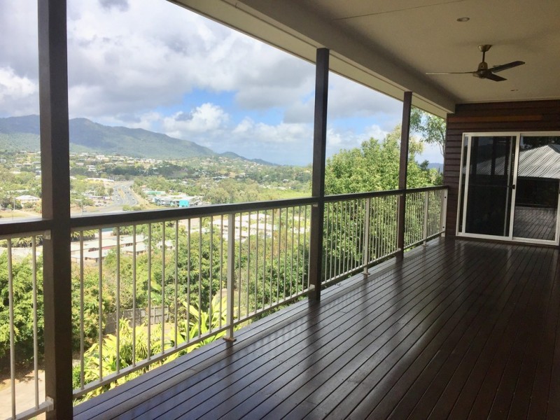 16 Beth Court, Cannonvale QLD 4802