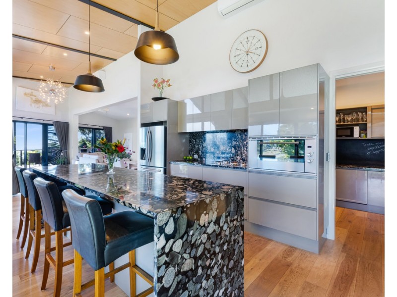 122B Mandalay Road, Airlie Beach QLD 4802