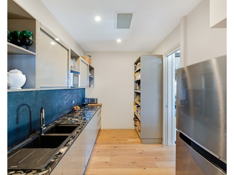 122B Mandalay Road, Airlie Beach QLD 4802