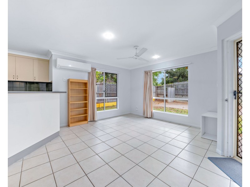 2/20 Banksia Court, Cannonvale QLD 4802