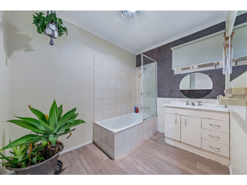 30 South Molle Boulevard, Cannonvale QLD 4802