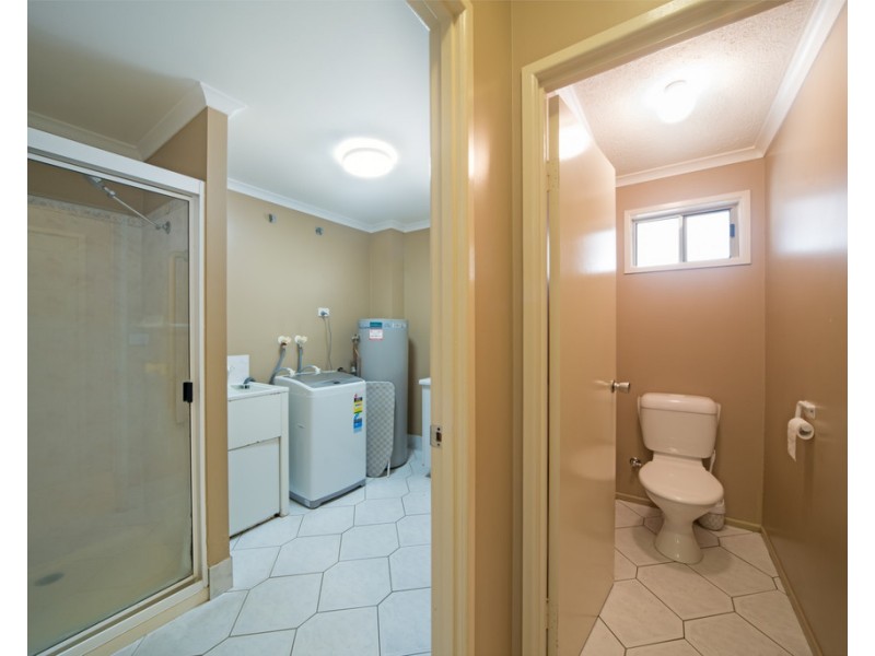 1A/10 Island Drive, Cannonvale QLD 4802