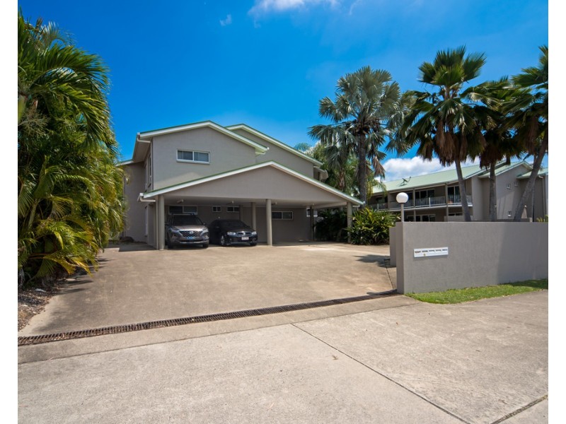 1A/10 Island Drive, Cannonvale QLD 4802