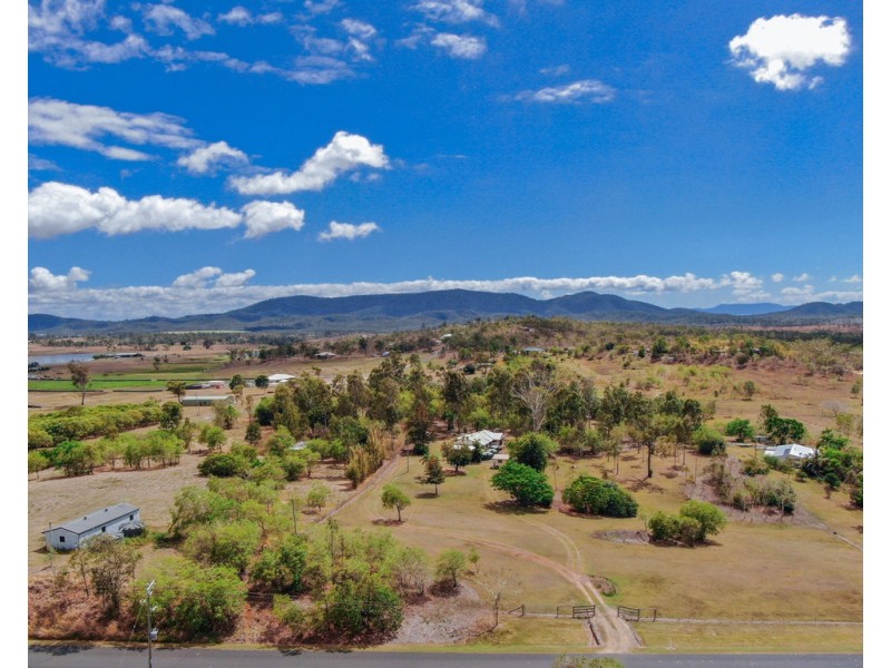 139 Whitsunday Drive, Bloomsbury QLD 4799