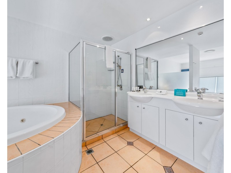 305/23-25 Ocean View Avenue, Airlie Beach QLD 4802