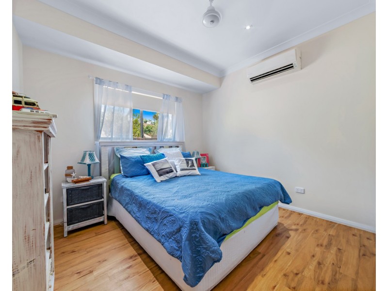 25 Rattray Avenue, Hideaway Bay QLD 4800