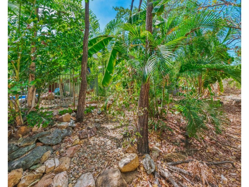 25 Rattray Avenue, Hideaway Bay QLD 4800