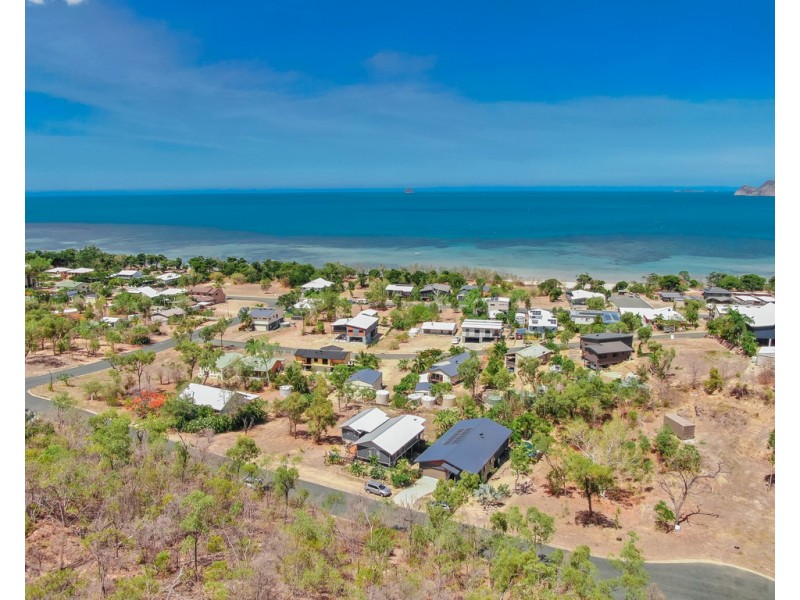 25 Rattray Avenue, Hideaway Bay QLD 4800