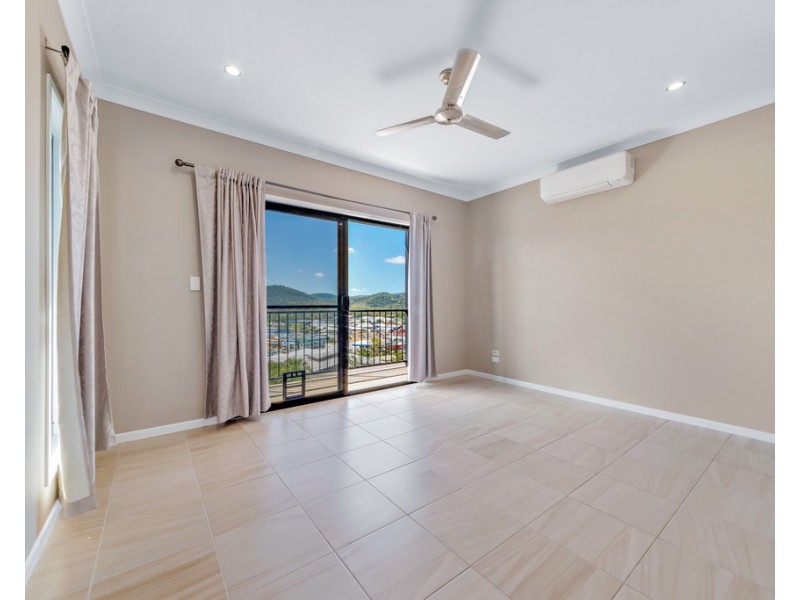11 Whitehaven Crescent, Cannonvale QLD 4802