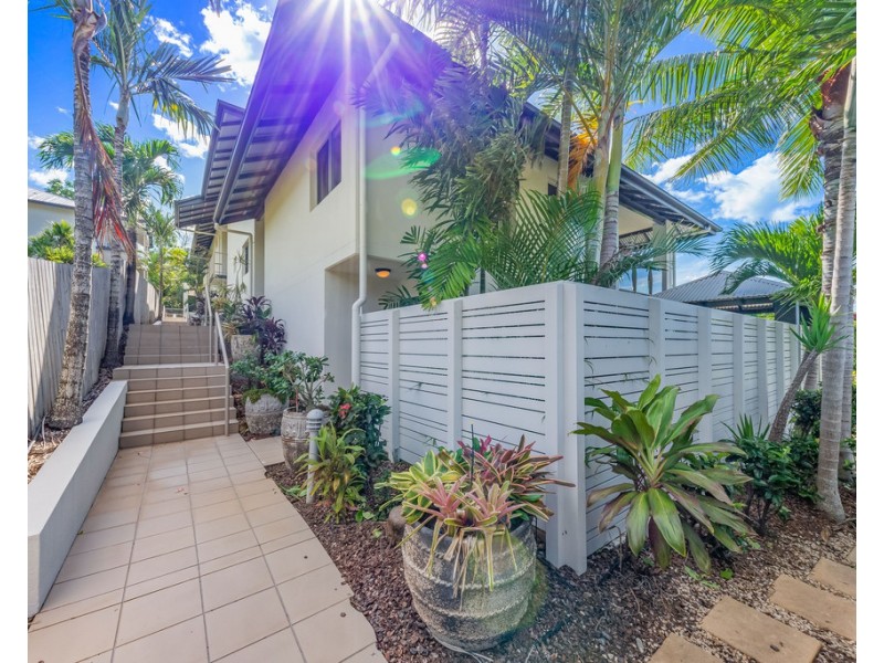 6/14 Waterson Way, Airlie Beach QLD 4802