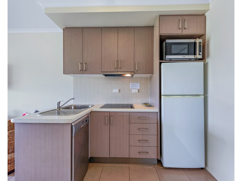 6/14 Waterson Way, Airlie Beach QLD 4802