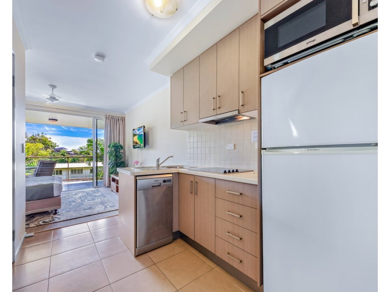 6/14 Waterson Way, Airlie Beach QLD 4802
