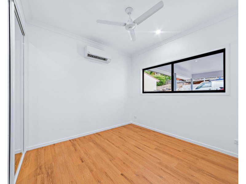 1/13 South Molle Blvd, Cannonvale QLD 4802