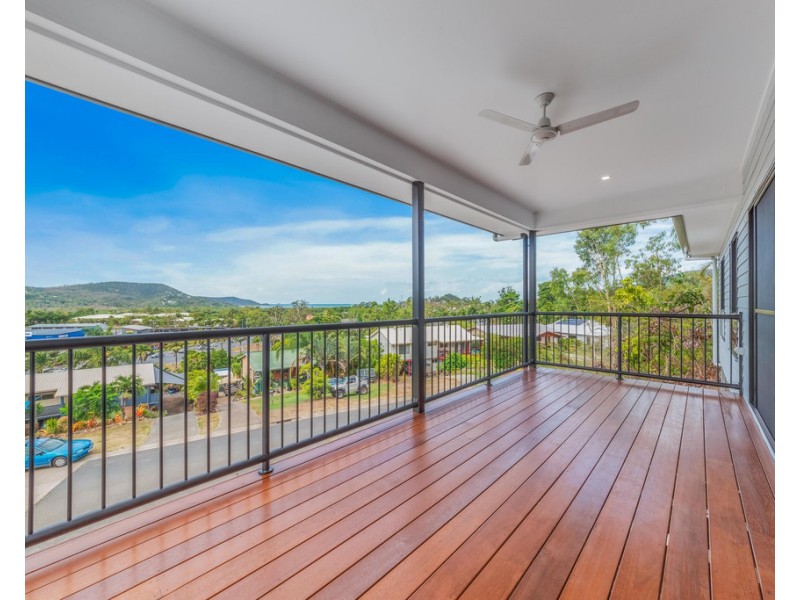 1/13 South Molle Blvd, Cannonvale QLD 4802
