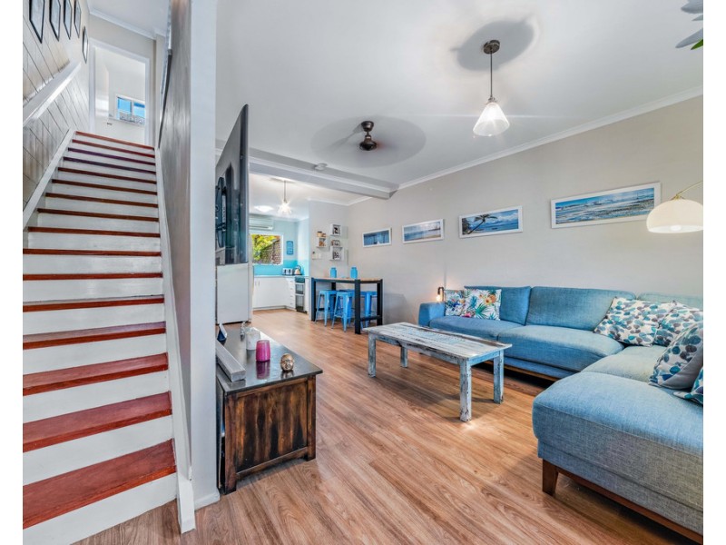 3/7 Duell Road, Cannonvale QLD 4802