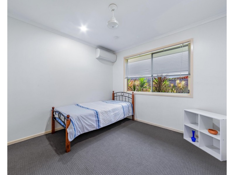 1/15 Eshelby Drive, Cannonvale QLD 4802