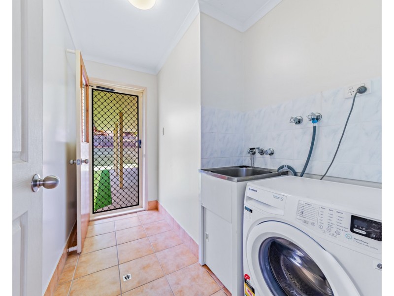 1/15 Eshelby Drive, Cannonvale QLD 4802