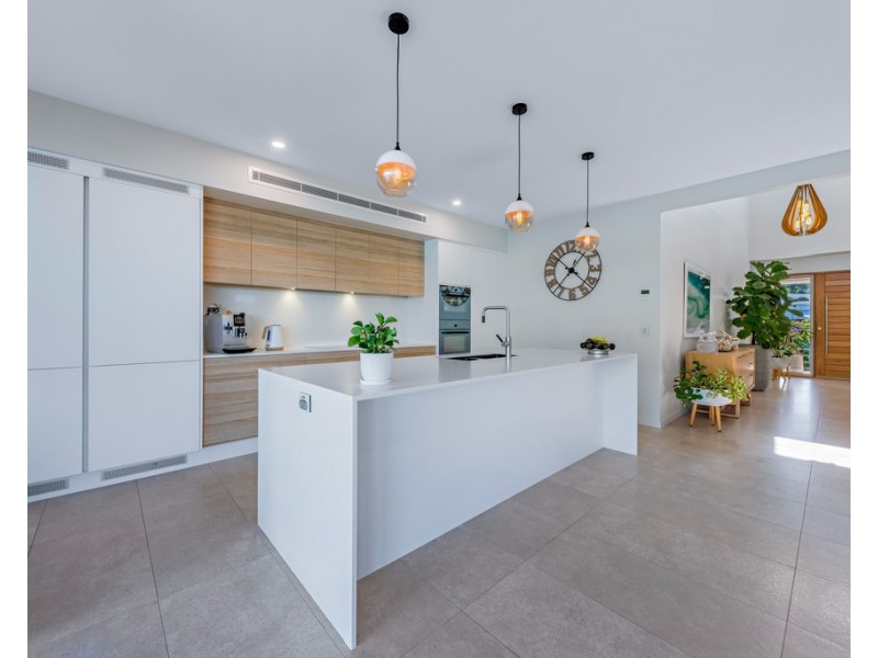 13 The Cove, Airlie Beach QLD 4802