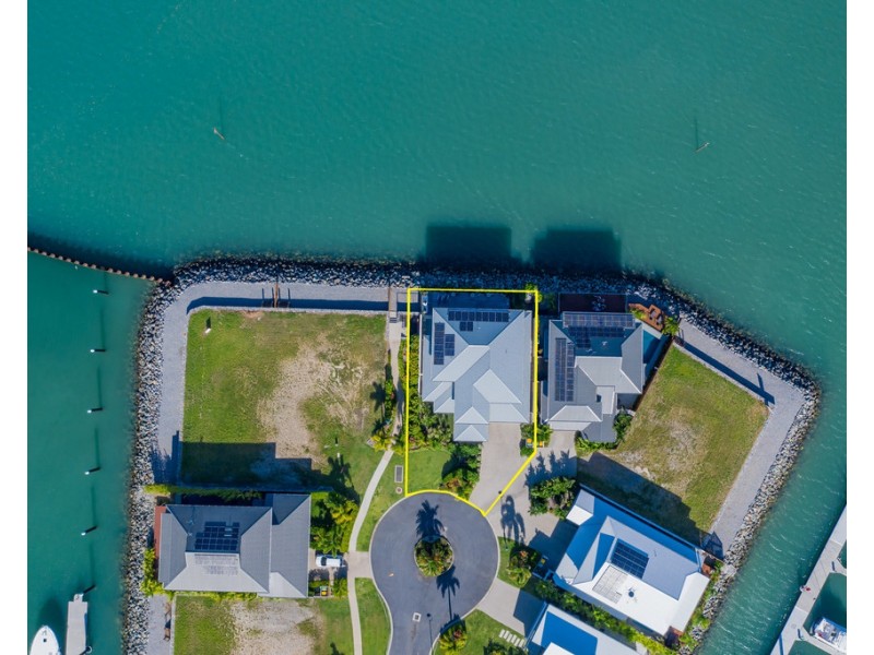 13 The Cove, Airlie Beach QLD 4802