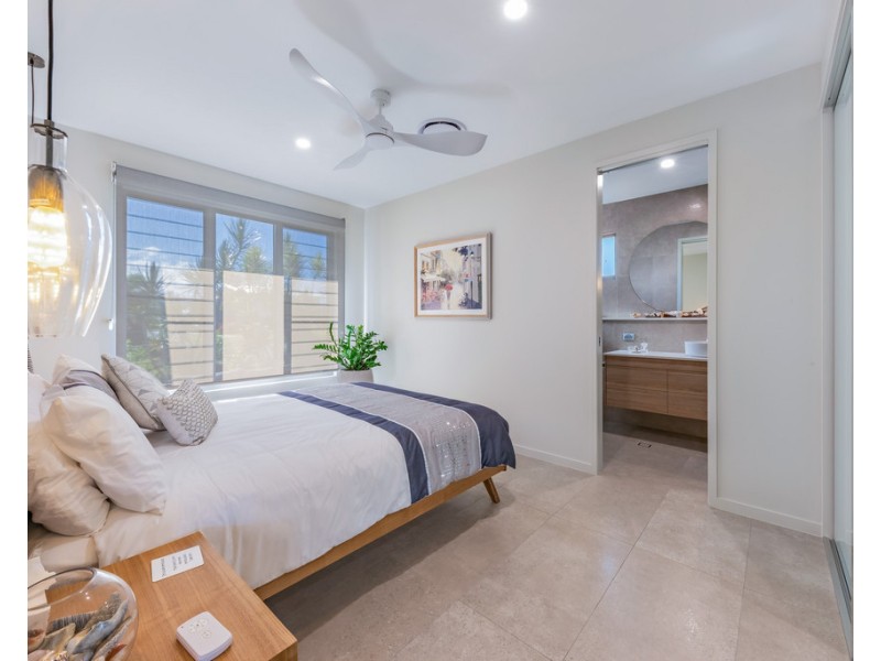 13 The Cove, Airlie Beach QLD 4802
