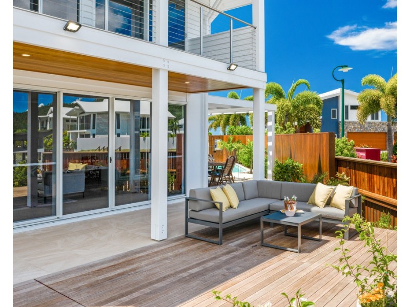 20 The Cove, Airlie Beach QLD 4802