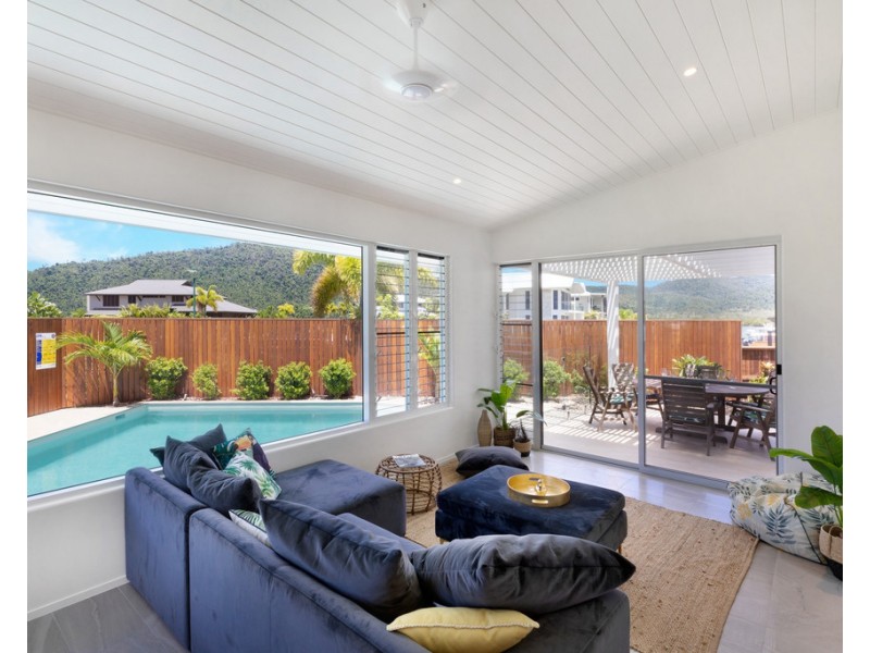 20 The Cove, Airlie Beach QLD 4802