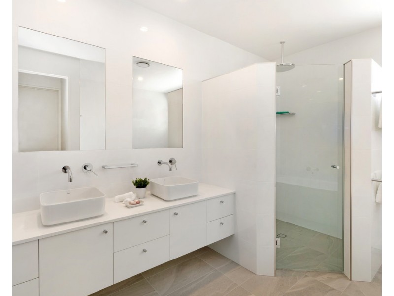 20 The Cove, Airlie Beach QLD 4802