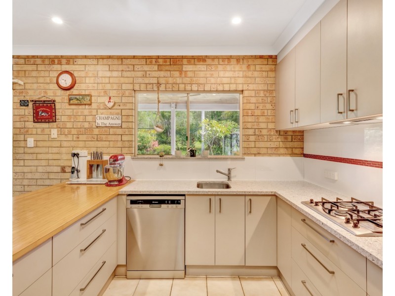 106 Hideaway Bay Drive, Hideaway Bay QLD 4800