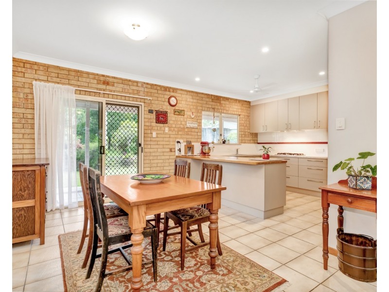 106 Hideaway Bay Drive, Hideaway Bay QLD 4800