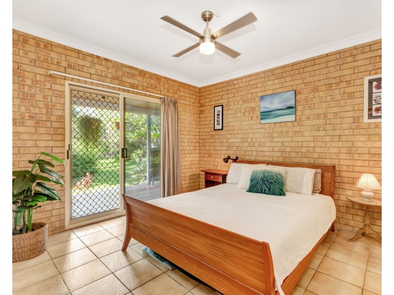 106 Hideaway Bay Drive, Hideaway Bay QLD 4800