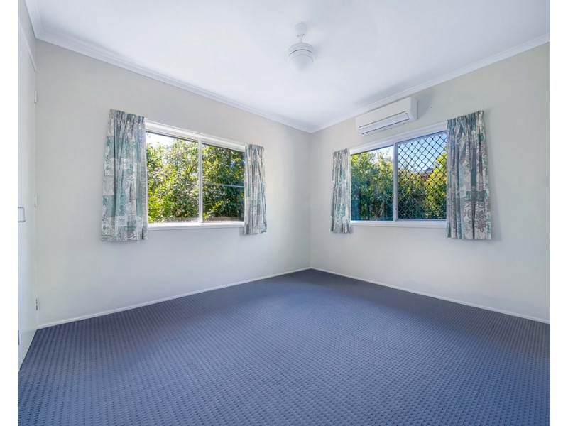 5-15 Valley Drive, Cannonvale QLD 4802