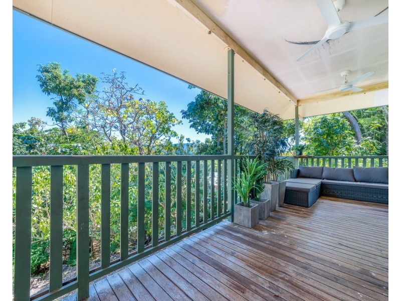 5-15 Valley Drive, Cannonvale QLD 4802