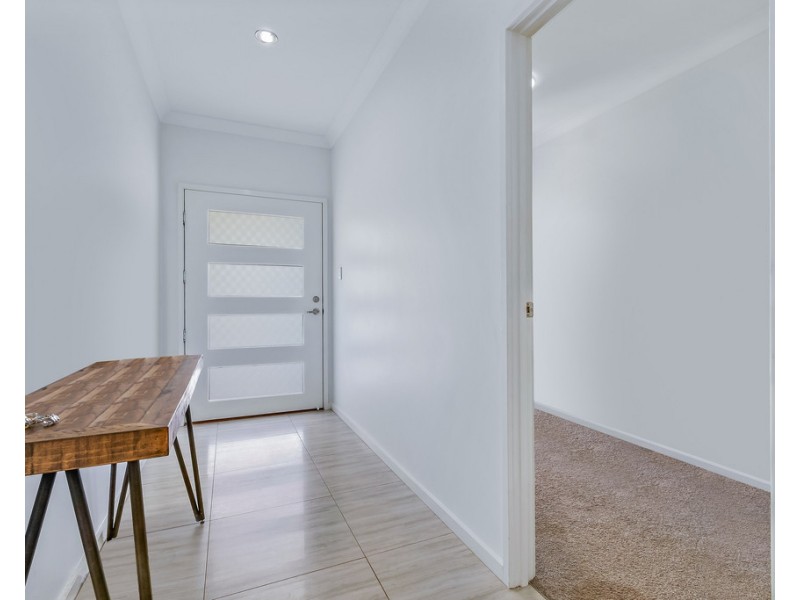 1 Helm Place, Cannonvale QLD 4802