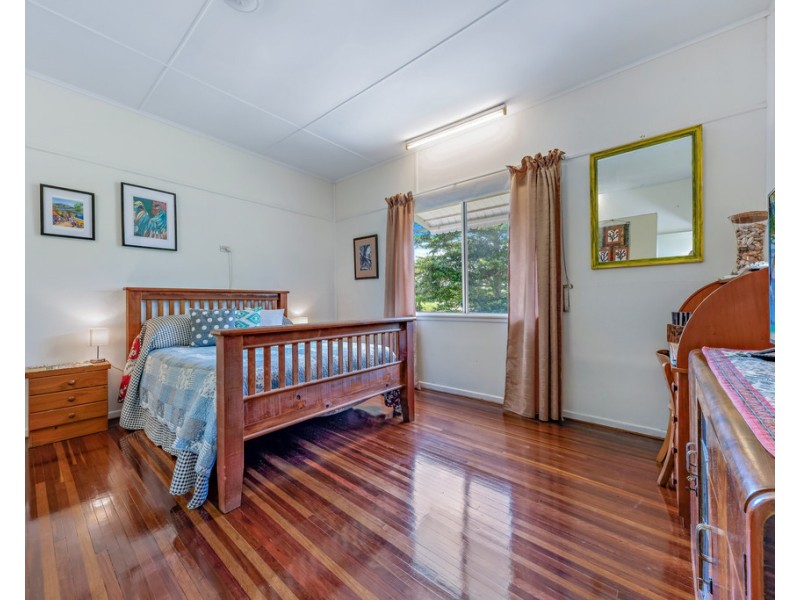 86 Glen Isla Road, Glen Isla QLD 4800