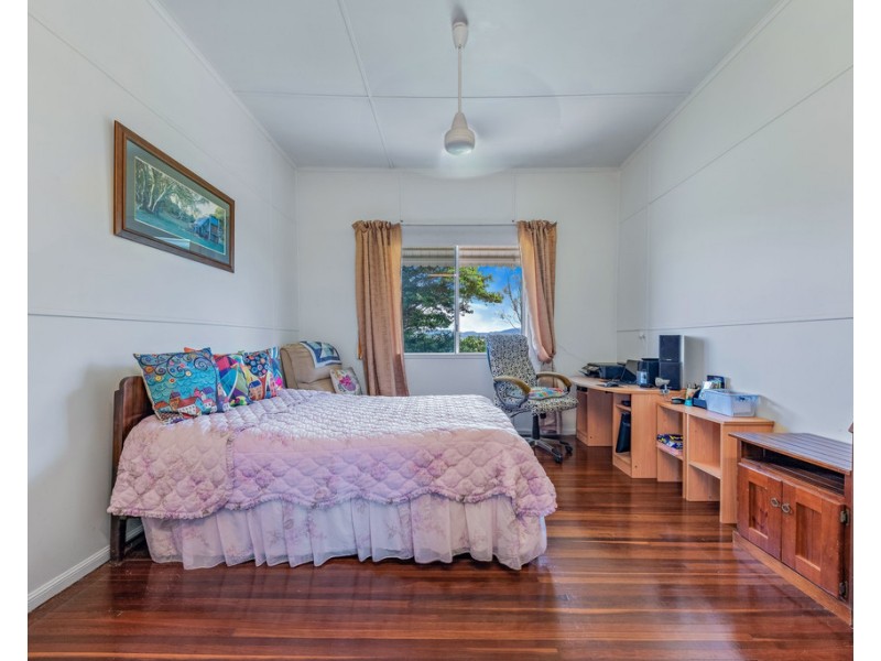 86 Glen Isla Road, Glen Isla QLD 4800