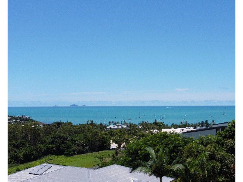 12 Stonehaven Court, Airlie Beach QLD 4802